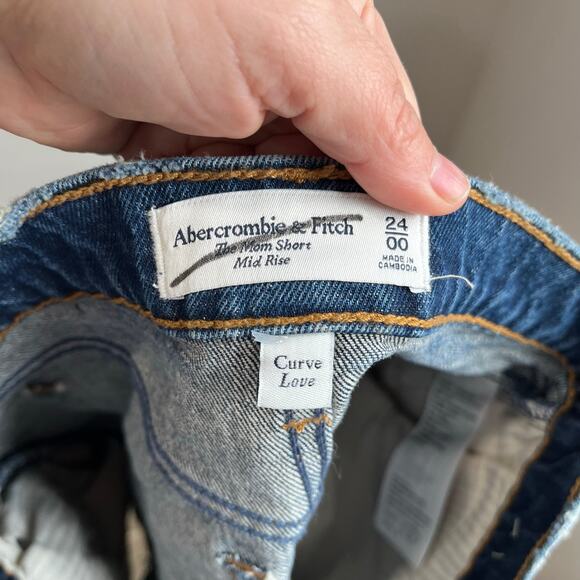 Abercrombie Mom Short Mid Rise Curve Love Size 24 Distressed Denim Shorts - Picture 7 of 8